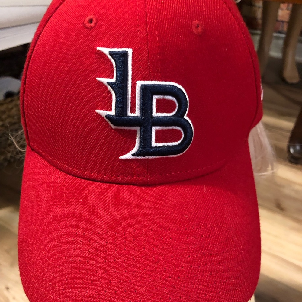 39THIRTY LOUISVILLE BATS RED BASEBALL CAP SIZE LARGE-XTRA LARGE